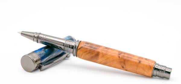 Pippy yew & Diamondcast Resin